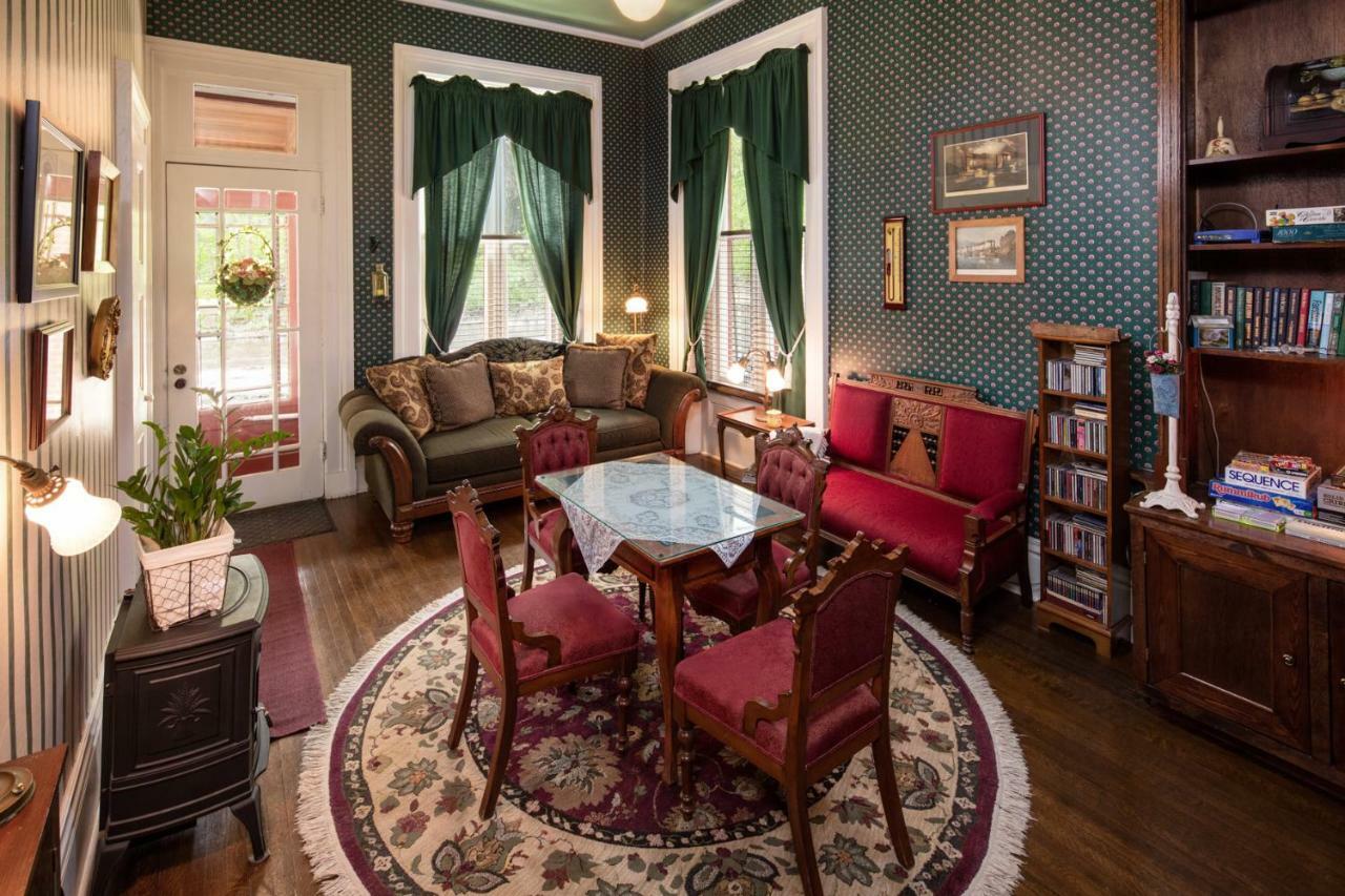 The Steamboat House Bed & Breakfast Galena Ngoại thất bức ảnh